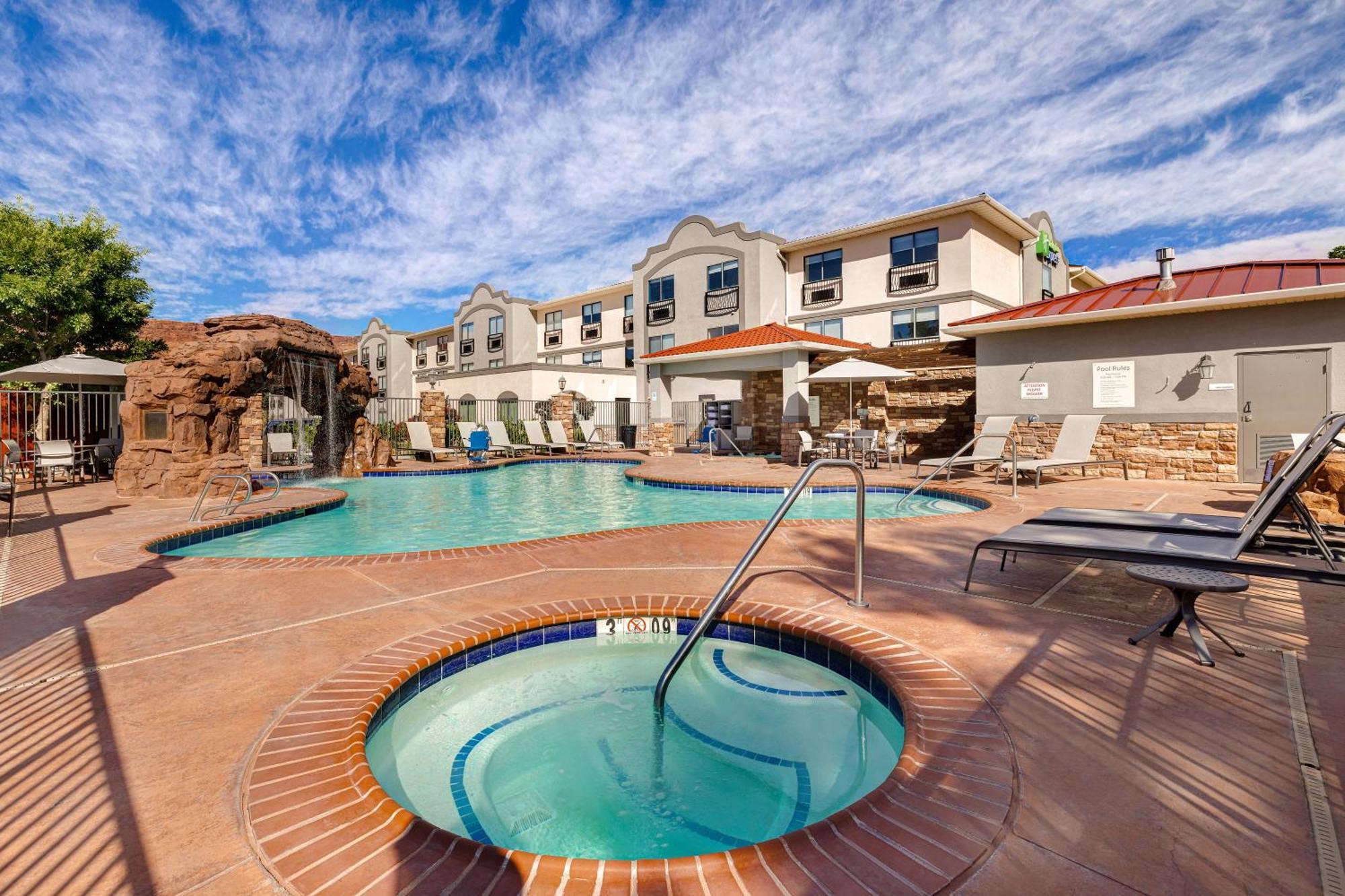 Holiday Inn Express Hotel & Suites Moab By Ihg Eksteriør billede